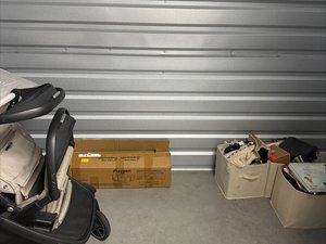 5 x 10 storage unit in Las Vegas, NV