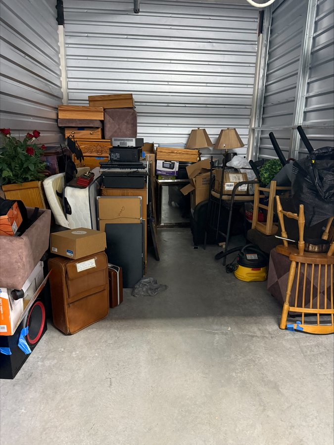 10 x 15 storage unit in Henderson, NV