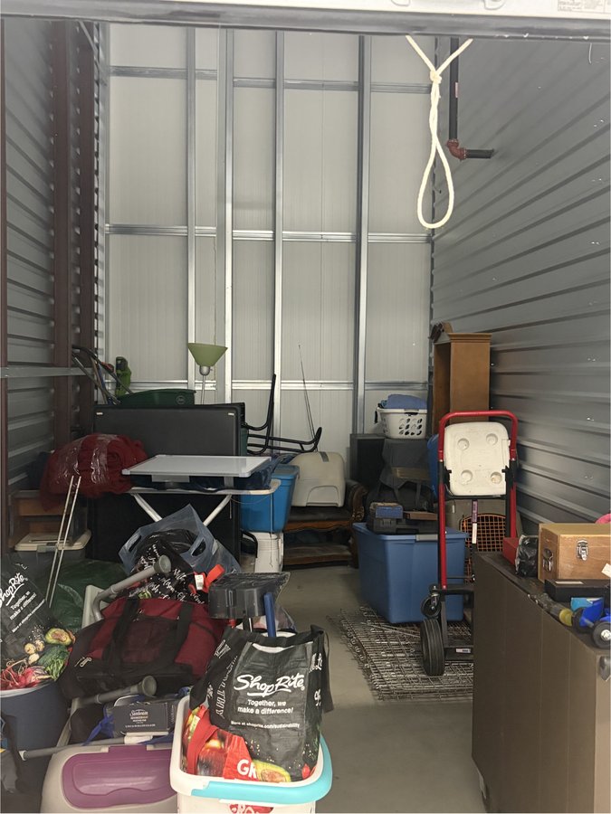 10 x 20 storage unit in New Castle, DE