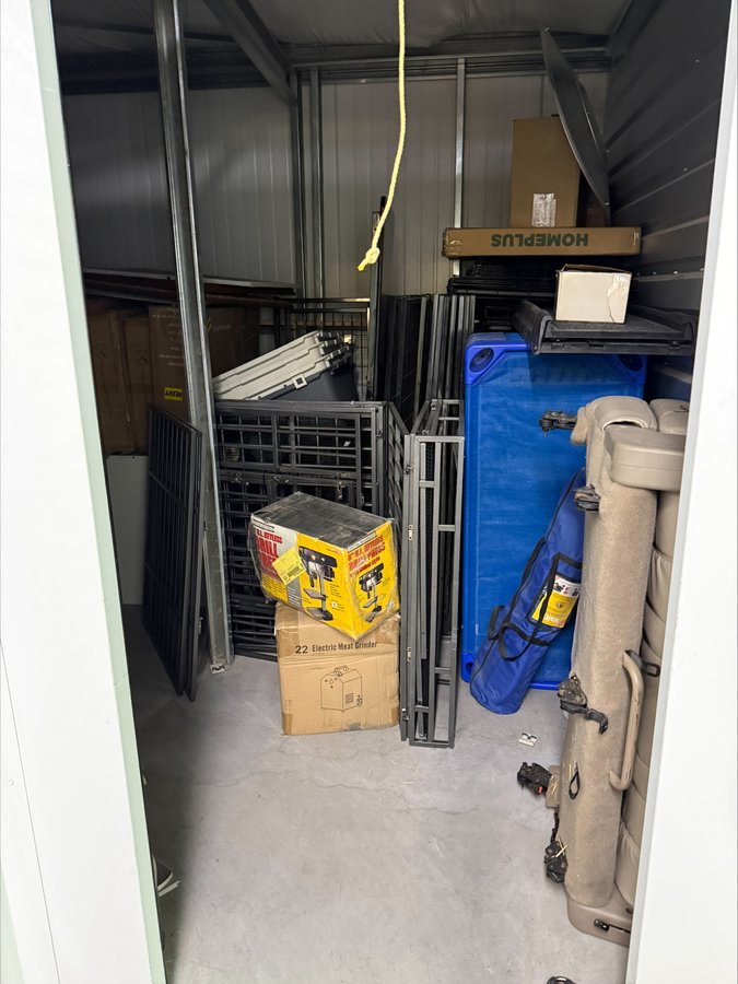 10 x 15 storage unit in North Las Vegas, NV