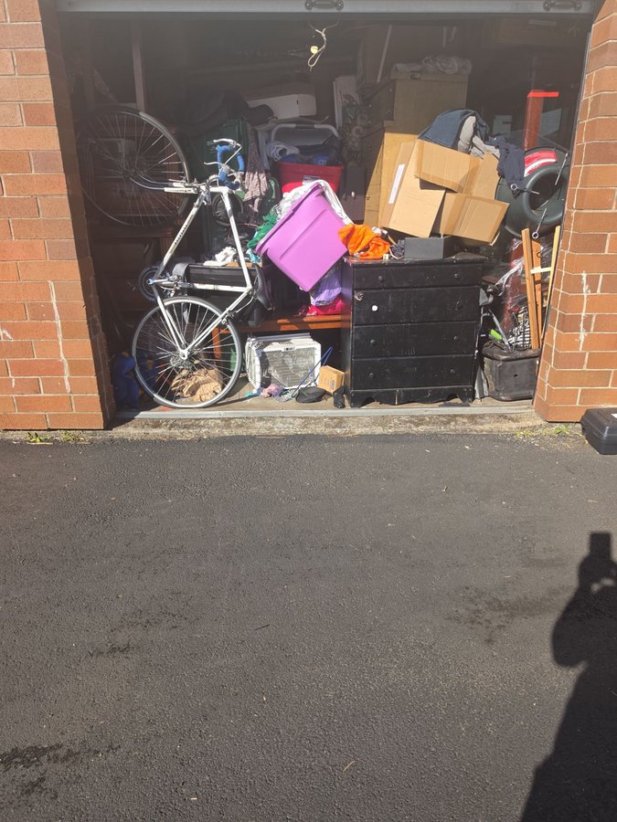 10 x 10 storage unit in Salem, OR