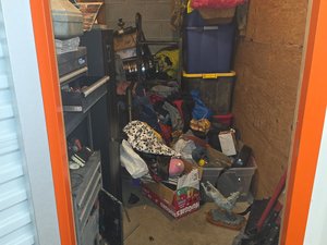 5 x 10 storage unit in Salem, OR
