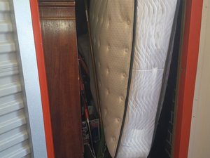 5 x 10 storage unit in Salem, OR