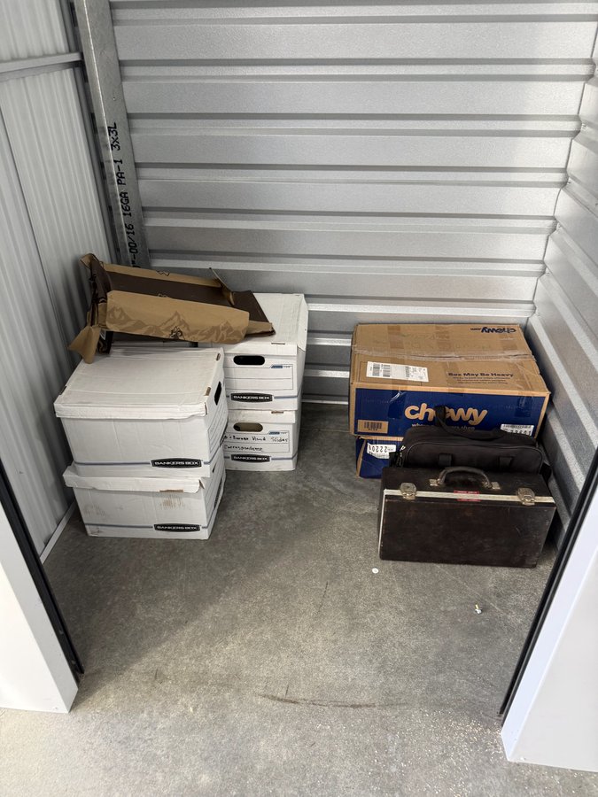 5 x 5 storage unit in Elma, WA