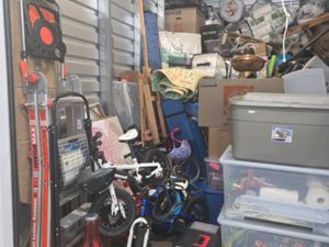 10 x 15 storage unit in Anaheim, CA