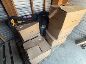10 x 6 unit in North Pole