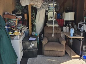 10 x 10 storage unit in Escondido, CA