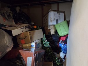 10 x 10 storage unit in Poway, CA