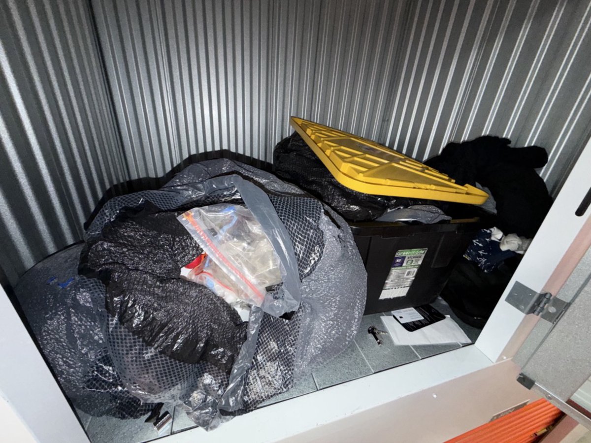 5 x 4 storage unit in Canoga Park, CA