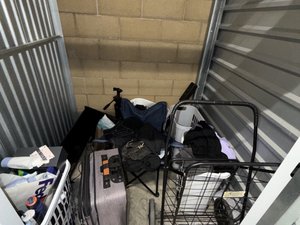 5 x 5 storage unit in Canoga Park, CA