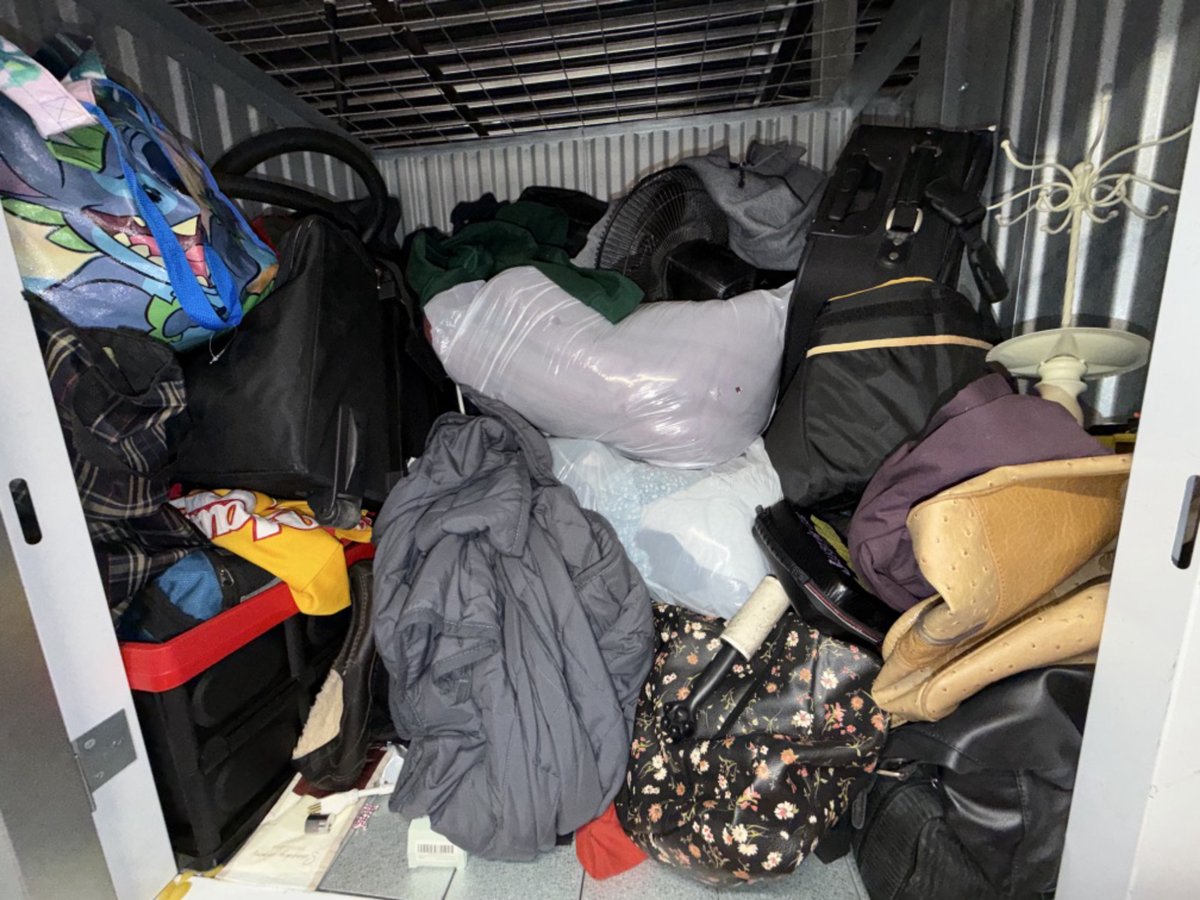 5 x 4 storage unit in Canoga Park, CA