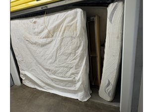 10 x 25 storage unit in West Hempstead, NY
