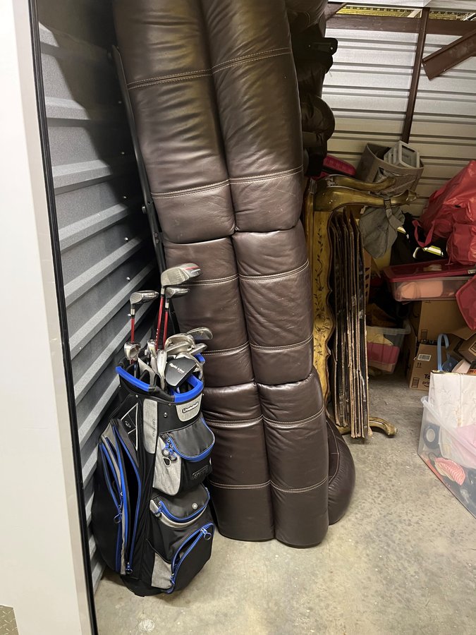 10 x 10 storage unit in Massapequa, NY