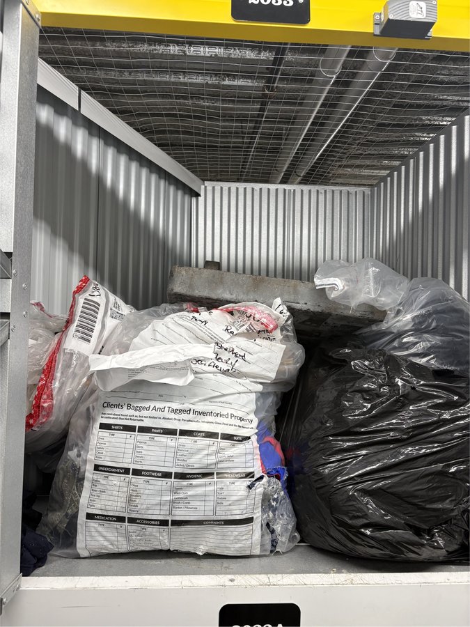5 x 5 storage unit in Richmond Hill, NY