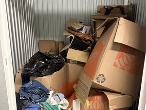 5 x 5 storage unit in Richmond Hill, NY