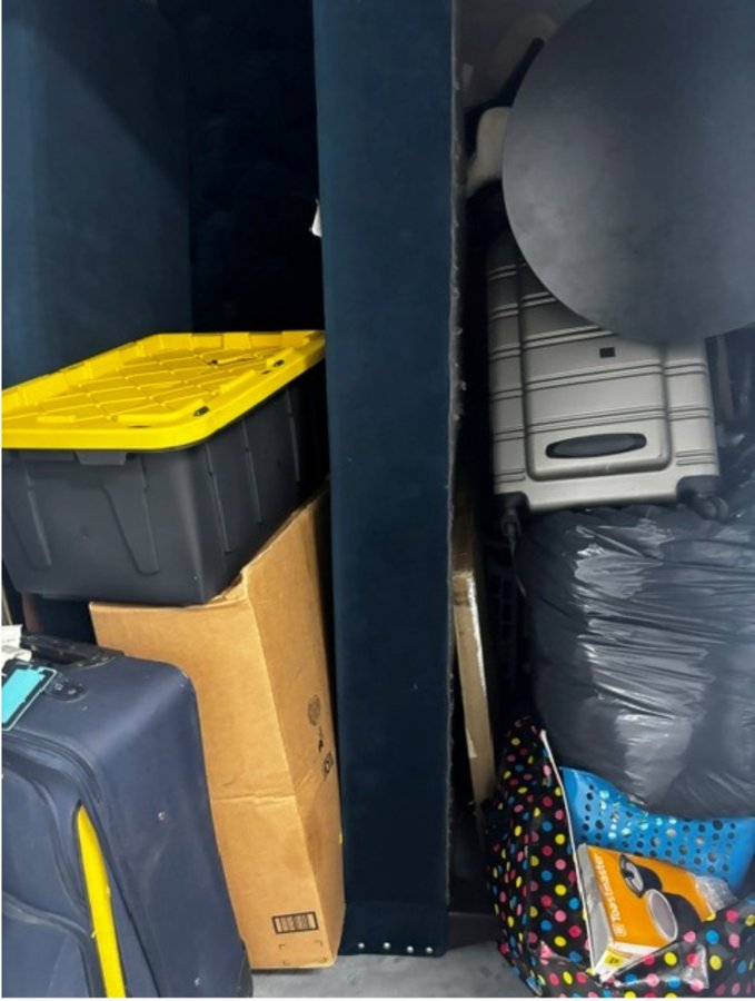 5 x 10 storage unit in Queens, NY