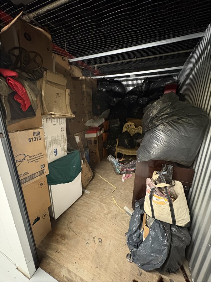 10 x 12 storage unit in Brooklyn, NY