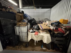 10 x 10 storage unit in Brooklyn, NY