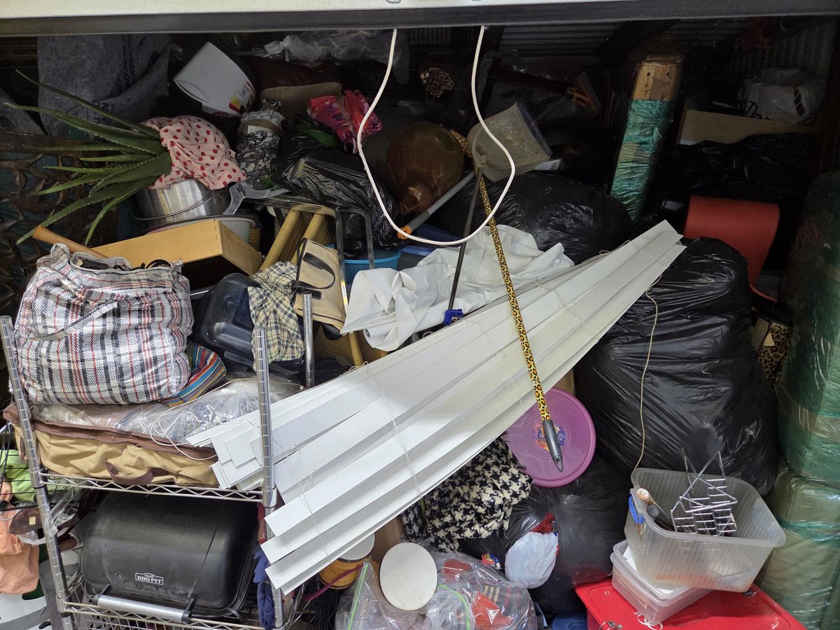10 x 10 storage unit in Brooklyn, NY