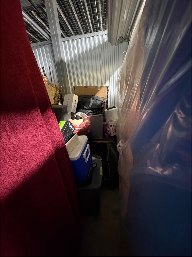 8 x 10 storage unit in Bronx, NY