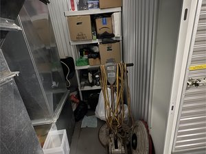 10 x 10 storage unit in Bronx, NY