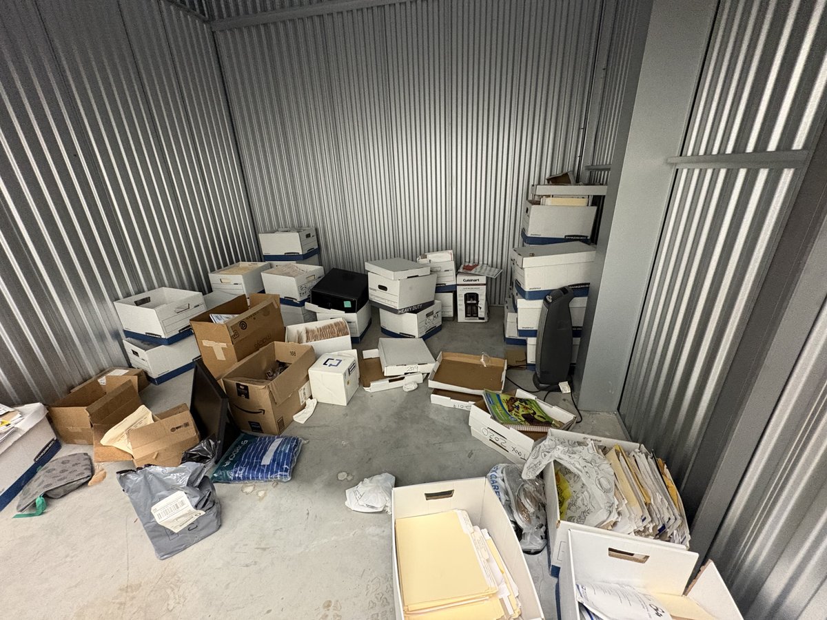 10 x 10 storage unit in Bronx, NY