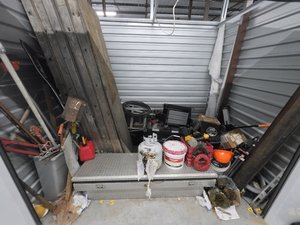 10 x 7 storage unit in Nokomis, FL