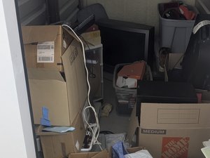 5 x 10 storage unit in Tyler, TX