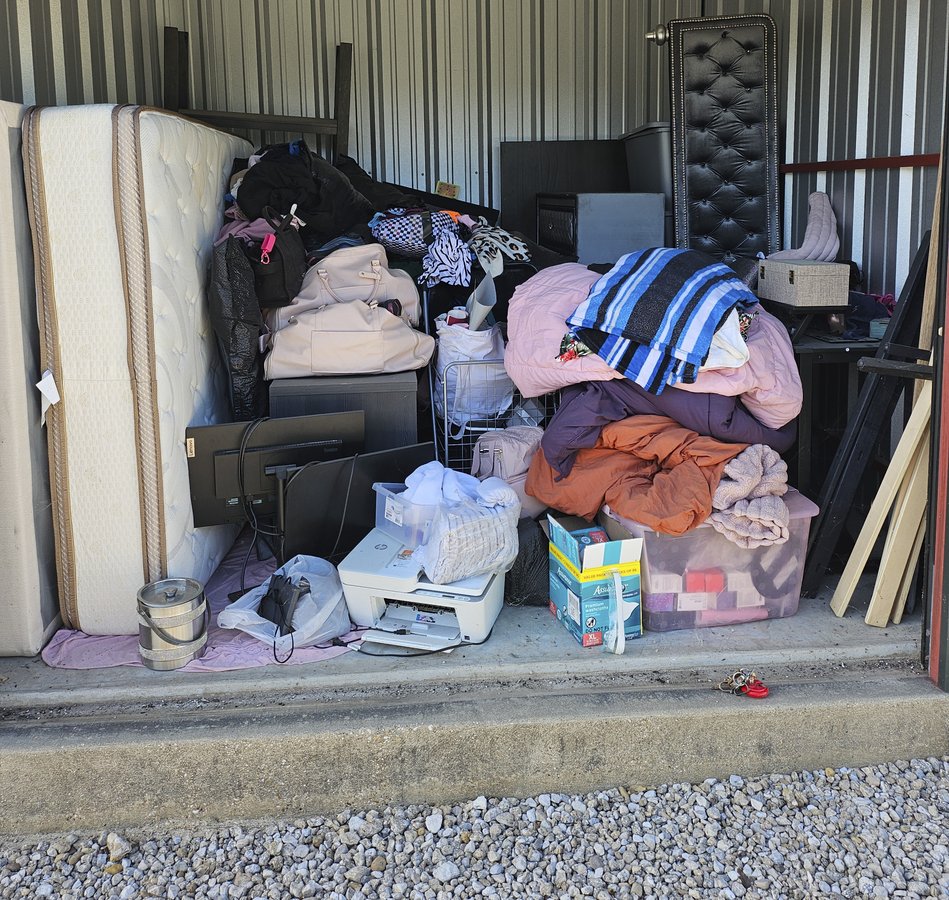 10 x 10 storage unit in Crowley, TX