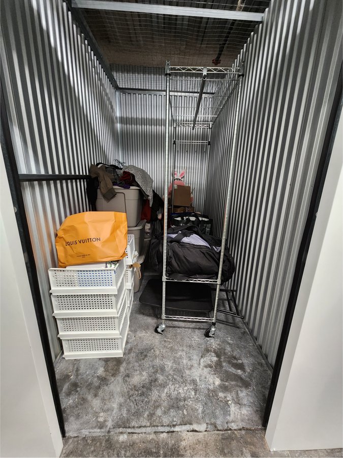 5 x 9 storage unit in Philadelphia, PA