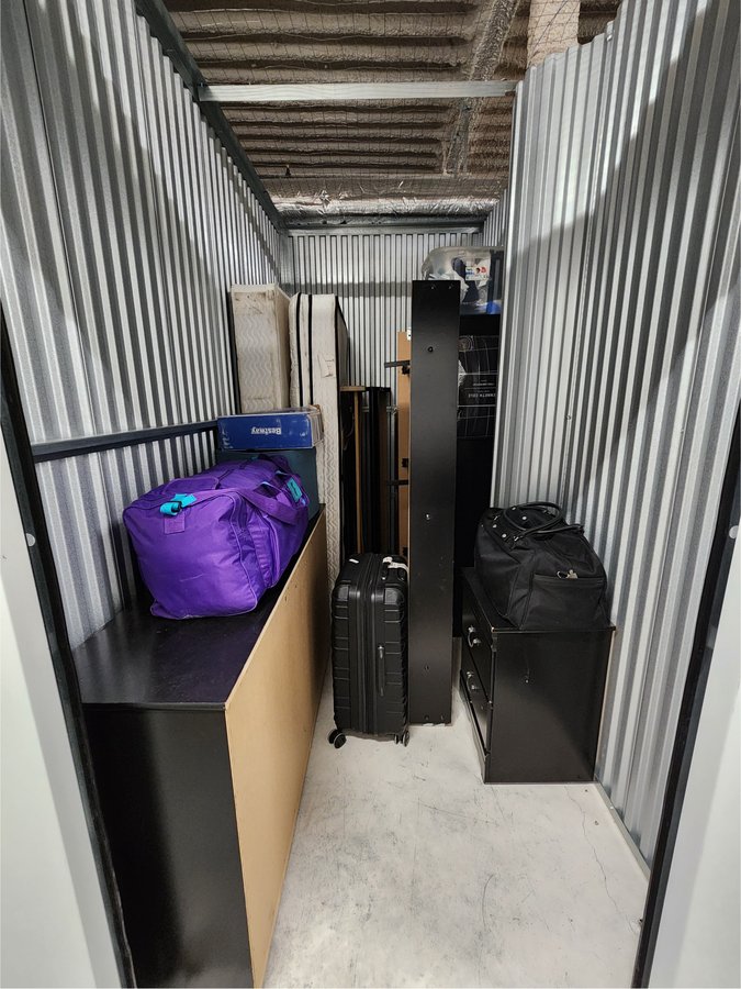 5 x 10 storage unit in Philadelphia, PA