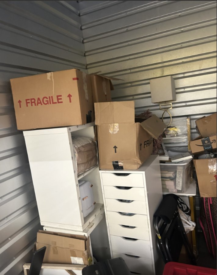 10 x 10 storage unit in Columbia, SC