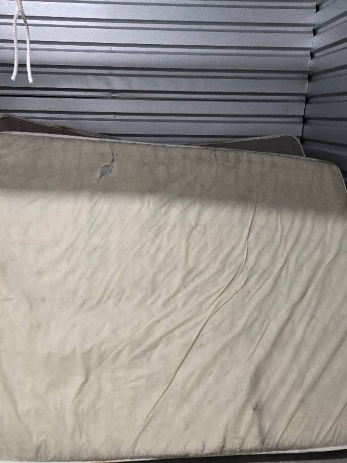 10 x 7 storage unit in Macomb, MI