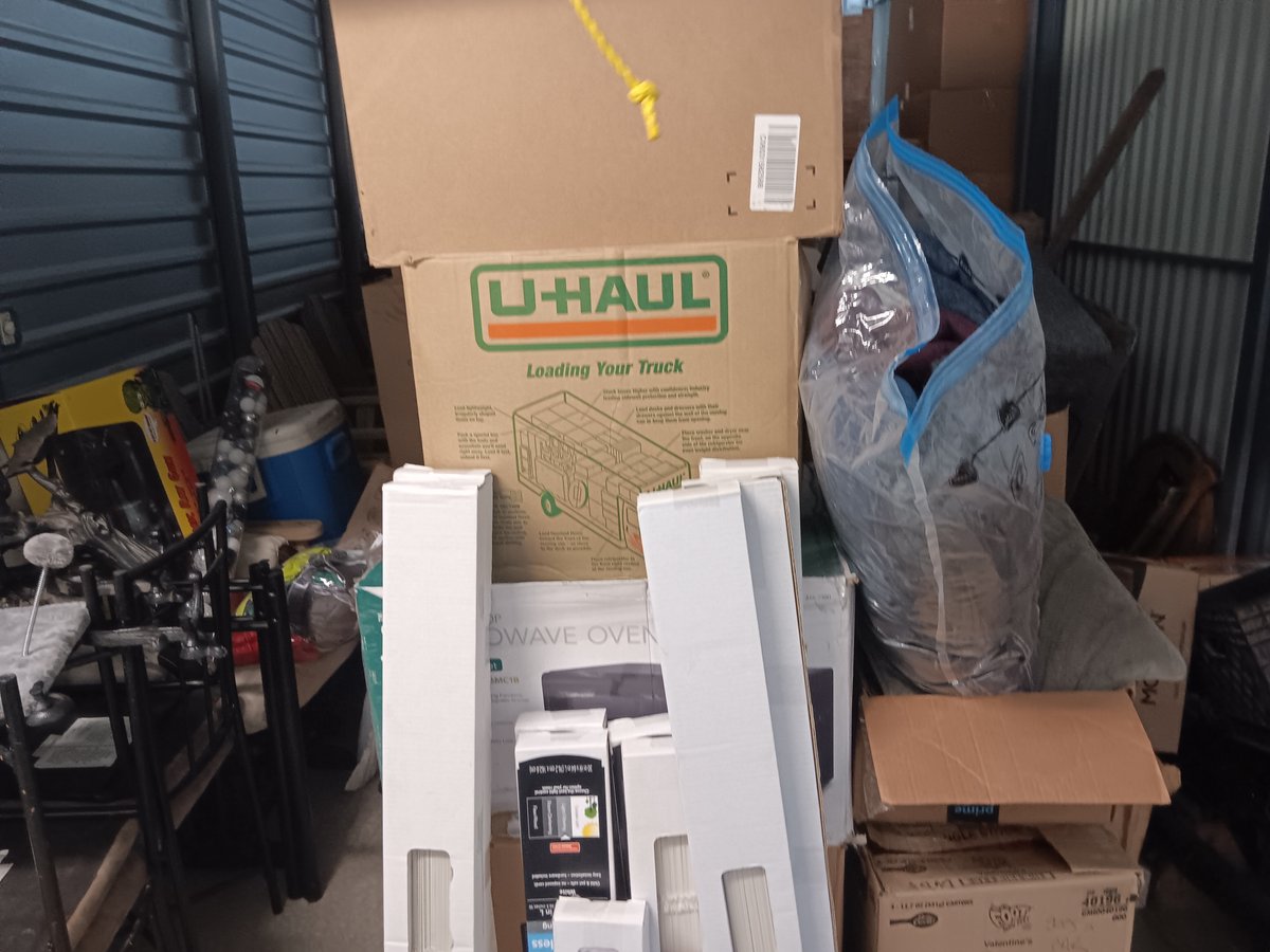 10 x 20 storage unit in Fort Wayne, IN