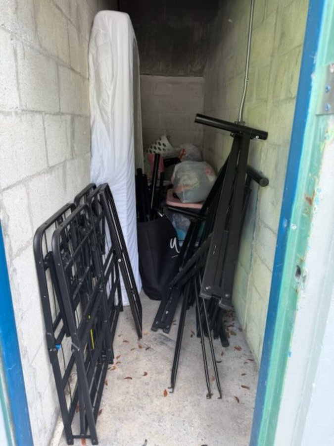 5 x 10 storage unit in Miami, FL