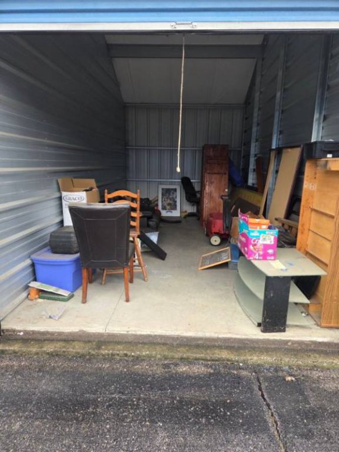 10 x 20 storage unit in Sellersburg, IN