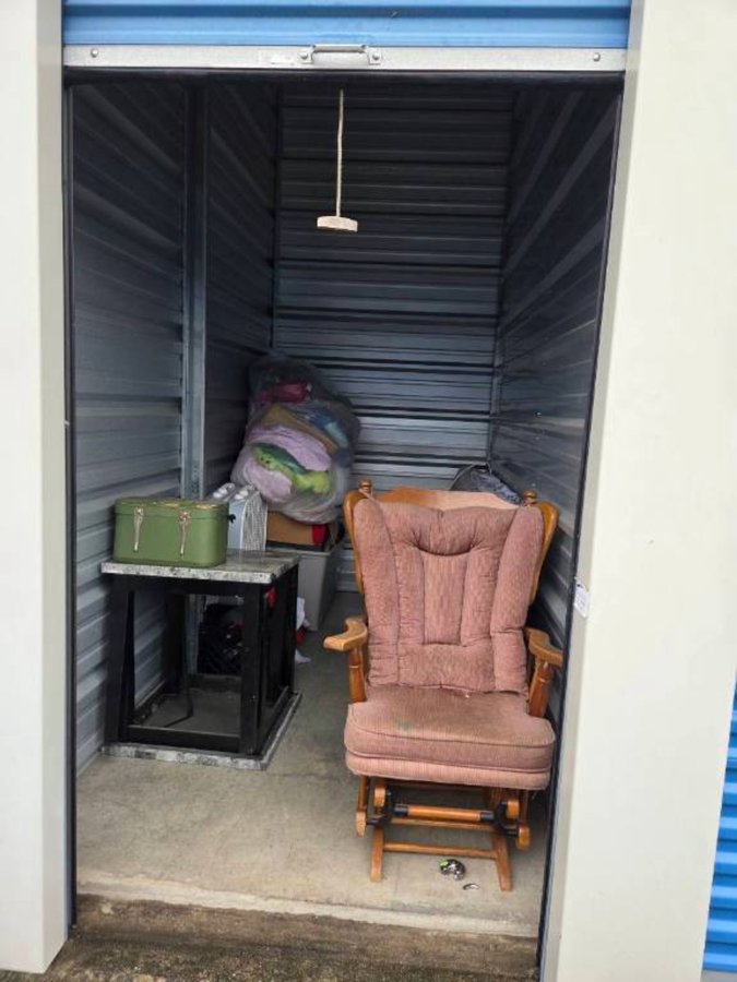 5 x 10 storage unit in Sellersburg, IN
