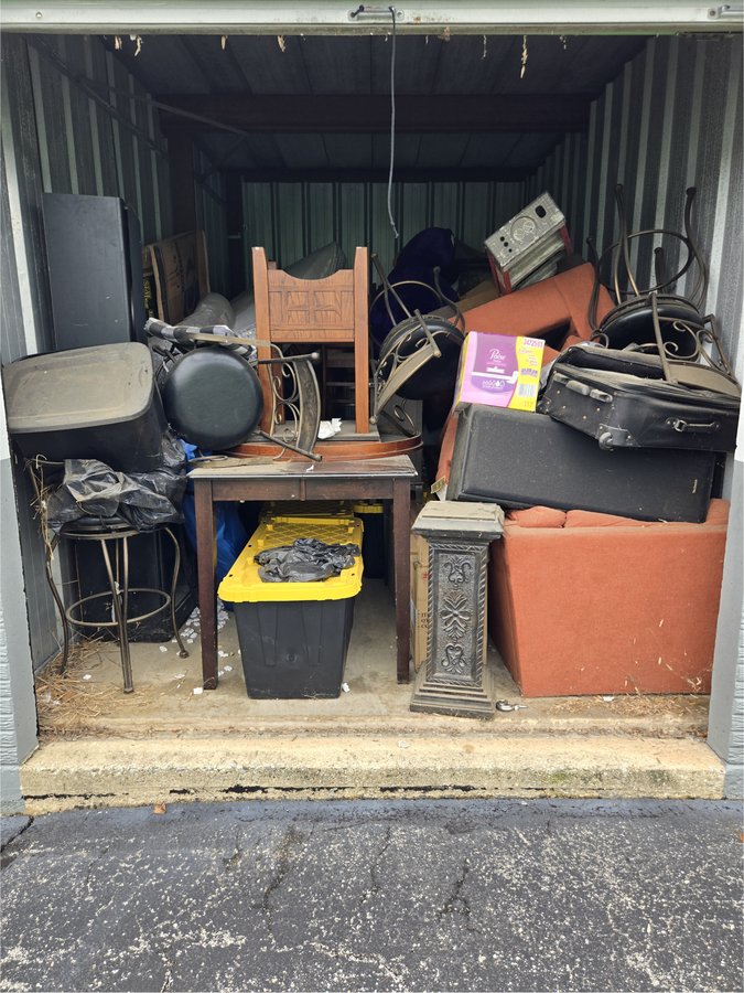 10 x 15 storage unit in Downingtown, PA