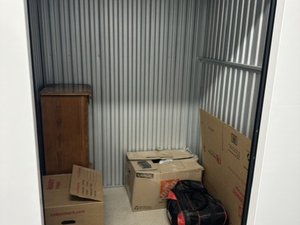 5 x 5 storage unit in Dearborn, MI