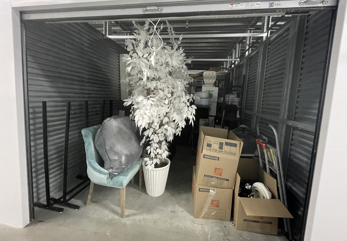 10 x 15 storage unit in Totowa, NJ