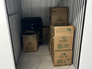5 x 10 storage unit in Dearborn, MI