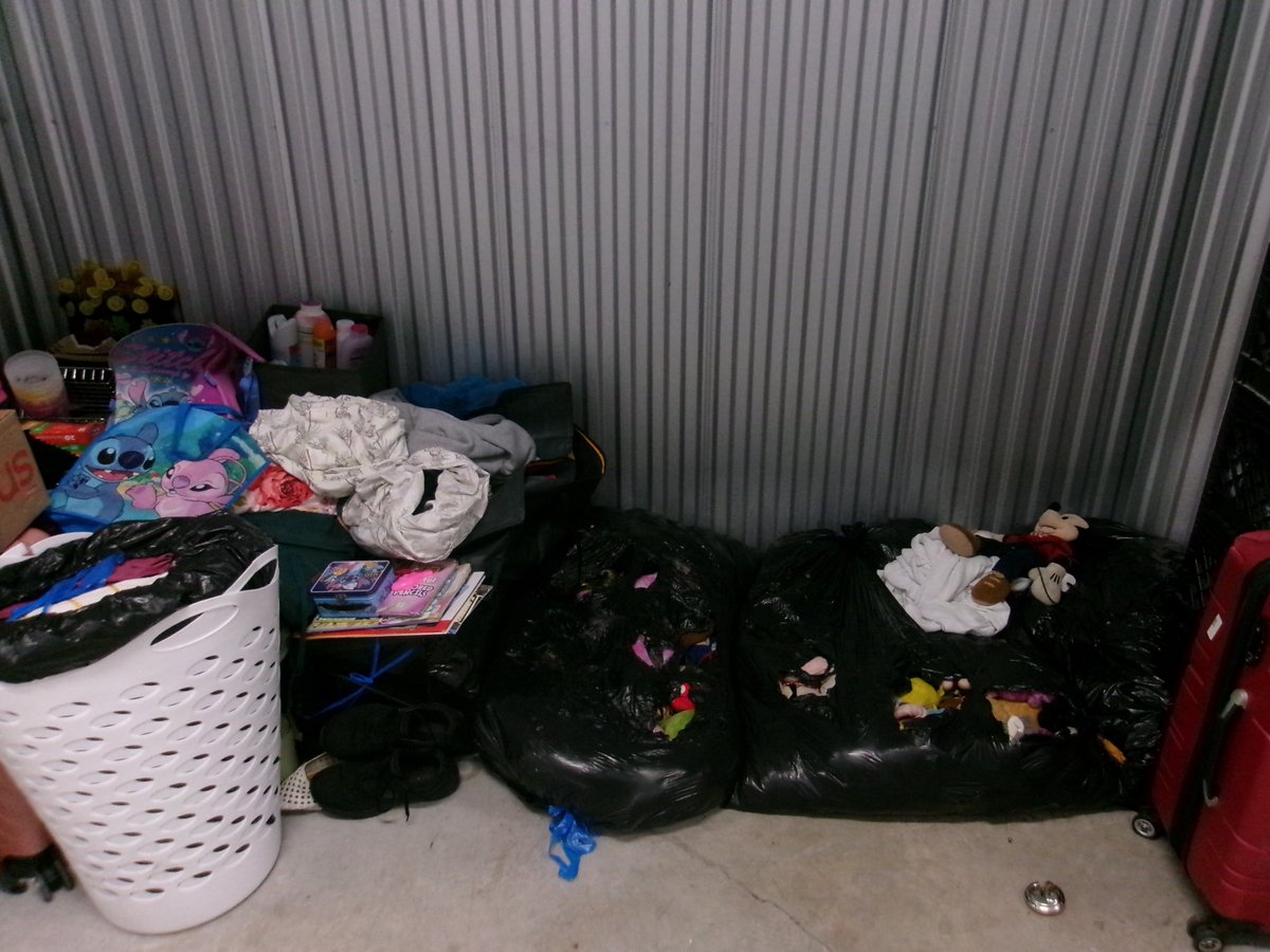 10 x 5 storage unit in Miami, FL