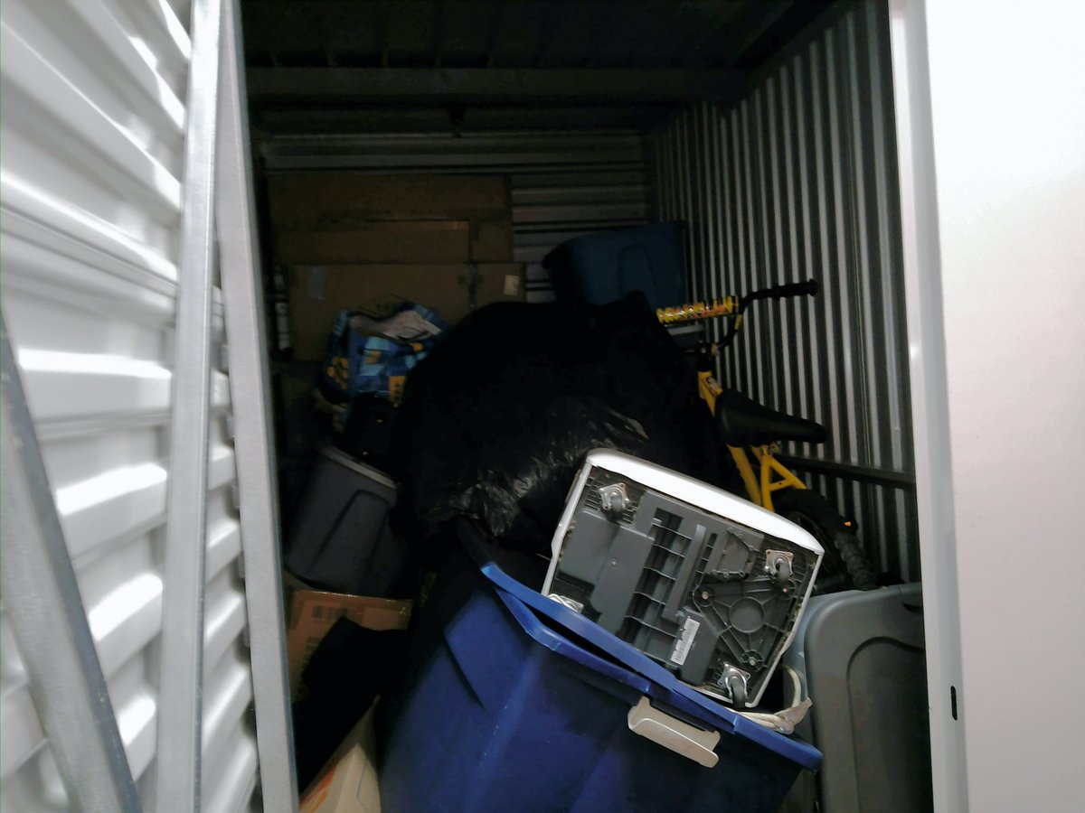 5 x 8 storage unit in Bronx, NY