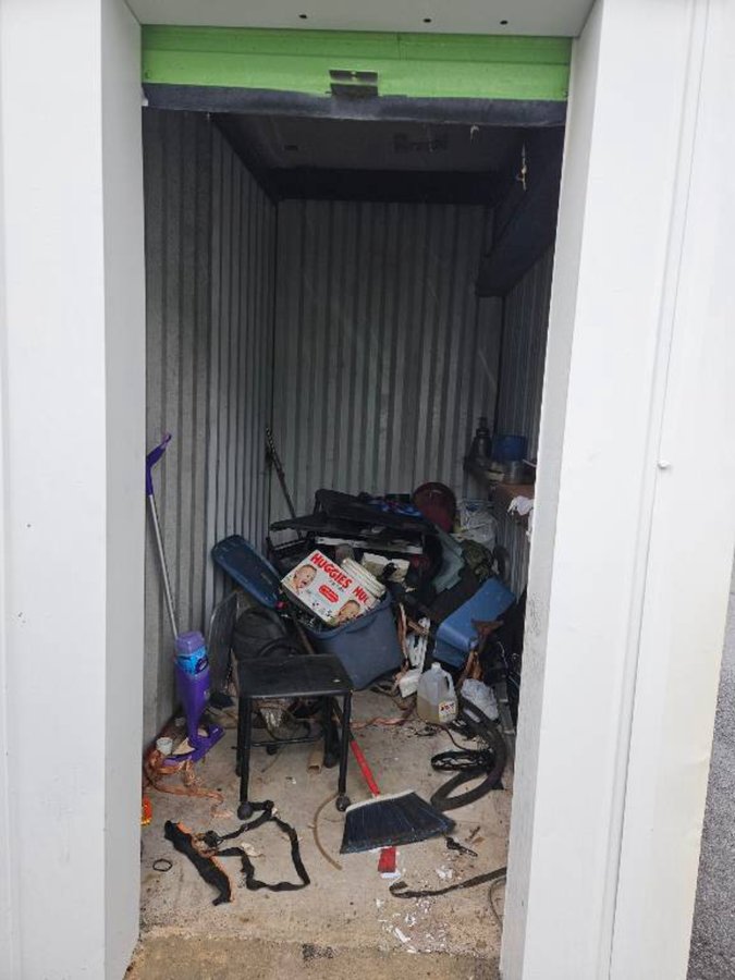 5 x 10 storage unit in Destin, FL