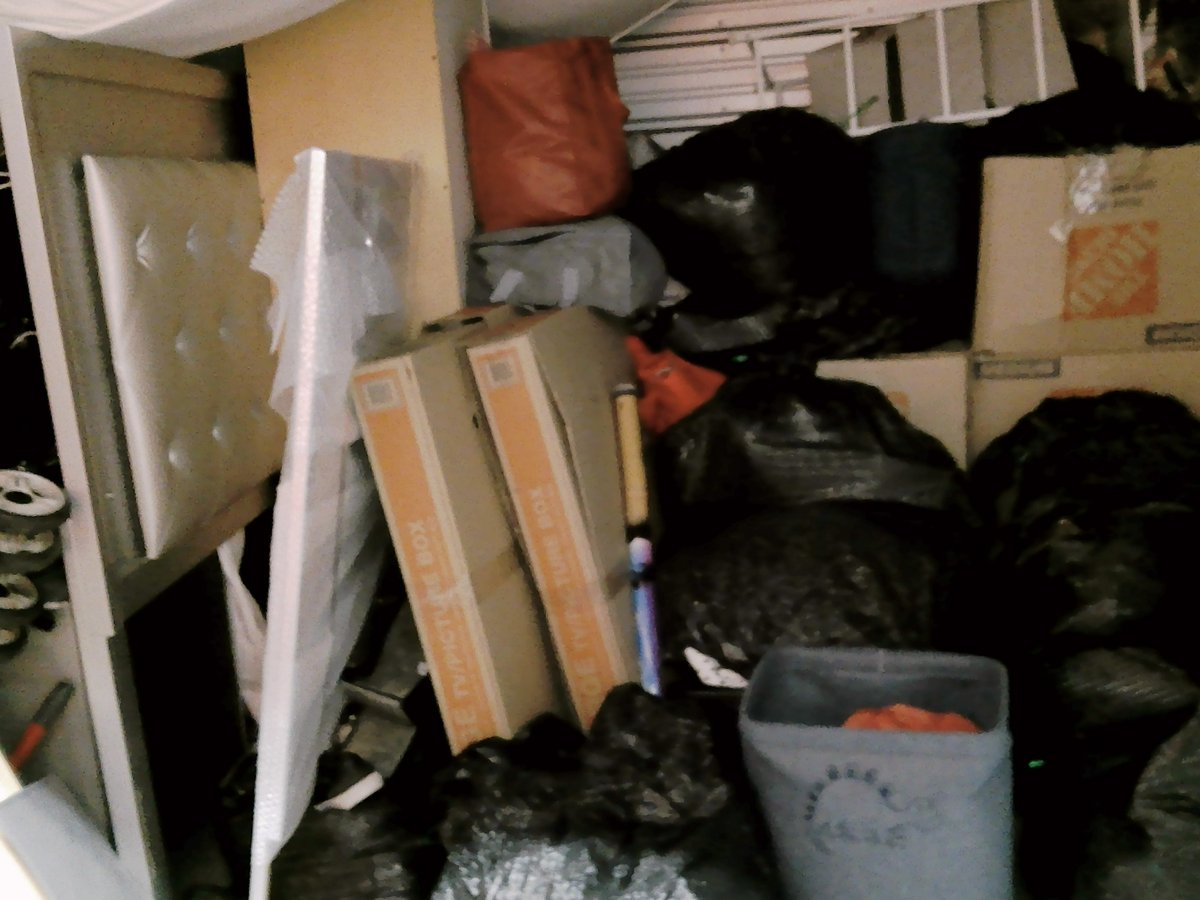 10 x 10 storage unit in Bronx, NY