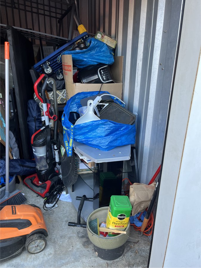10 x 15 storage unit in Acworth, GA