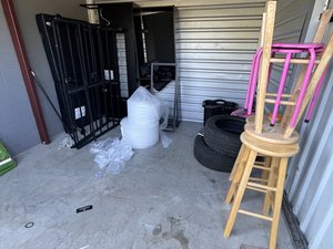 10 x 10 storage unit in Ranson, WV