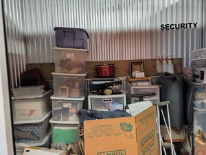 10 x 5 storage unit in Lisle, IL