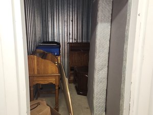 5 x 10 storage unit in Hillsborough, NJ