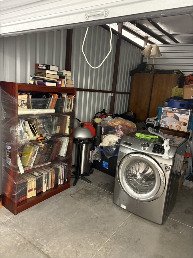 10 x 15 storage unit in Mesquite, TX